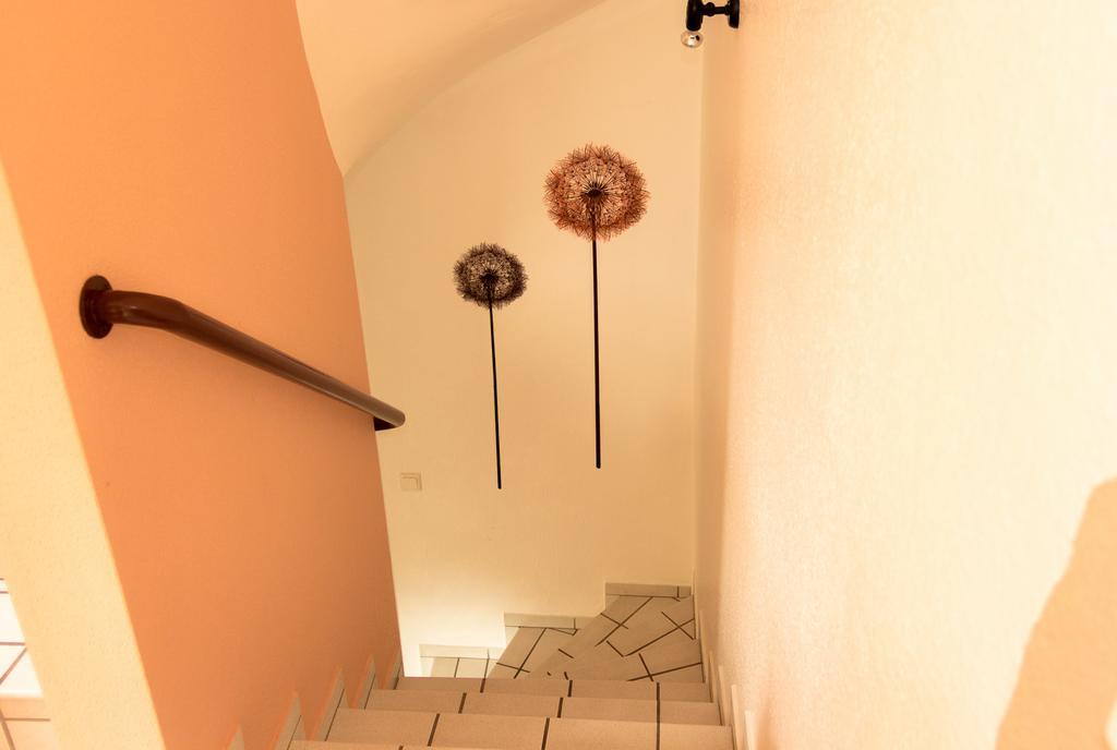 Ferienwohnung Weber-Rolinger Andernach Exterior foto